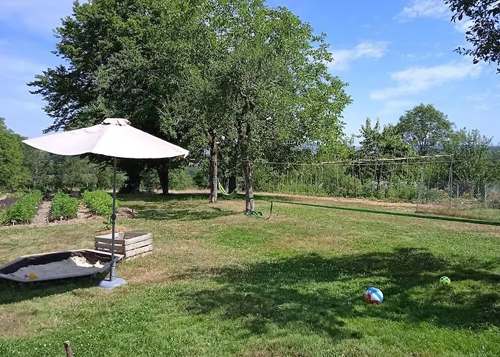 Les Jardins Des 3 Provinces- Montcharvot