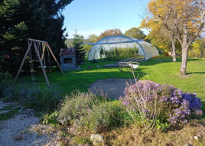 Les Jardins Des 3 Provinces- Vakantiehuis Montcharvot